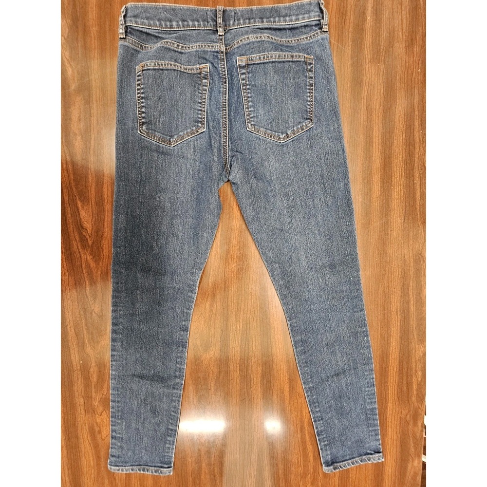 Social Standard Slim Straight Jeans Women's Size 28 Gray Wash Mid Rise Denim